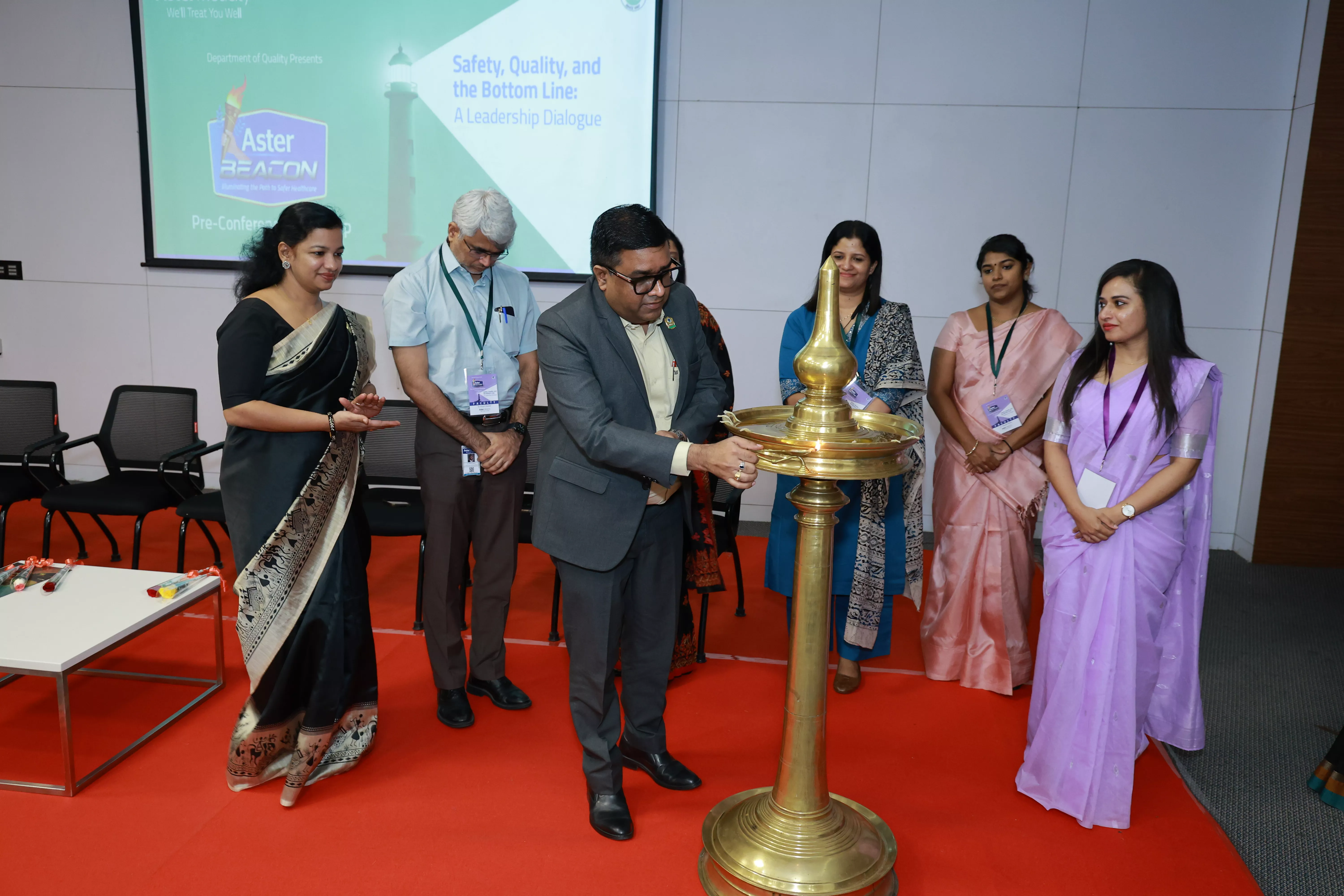 374A4598.JPG Aster BEACON